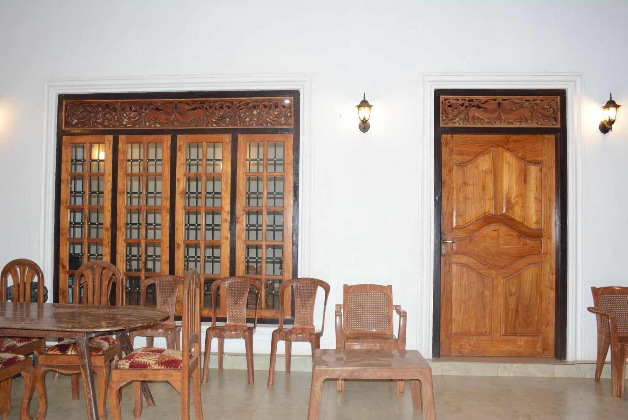 Hotel First House Mihintale Exterior foto