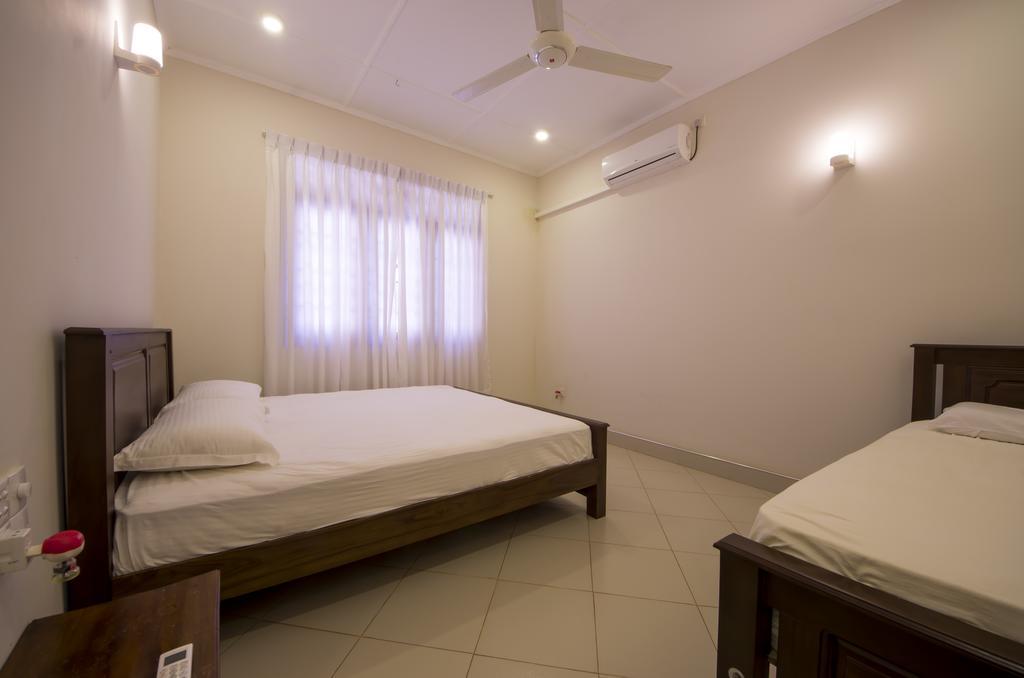 Hotel First House Mihintale Exterior foto
